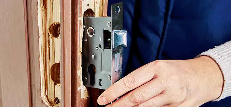 Garage Door Lock Replacement Lees Summit